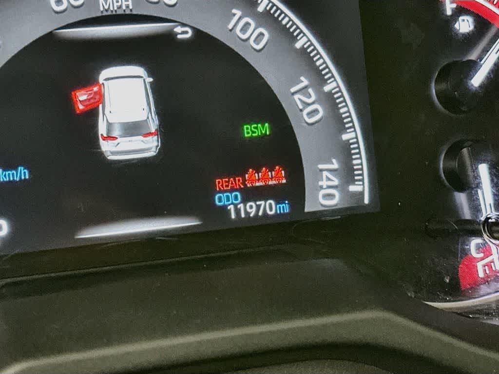Toyota RAV4 XLE 2025