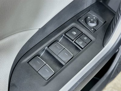 Toyota RAV4 XLE 2025