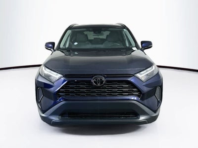 Toyota RAV4 XLE 2025