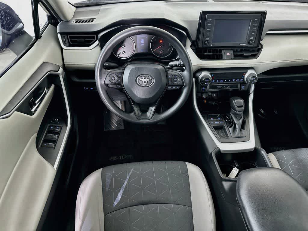 Toyota RAV4 XLE 2022