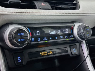 Toyota RAV4 XLE 2022