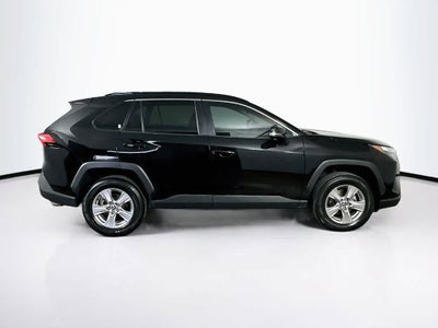 Toyota RAV4 XLE 2022