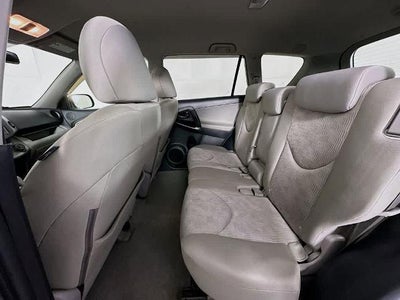 Toyota RAV4 Base 2010