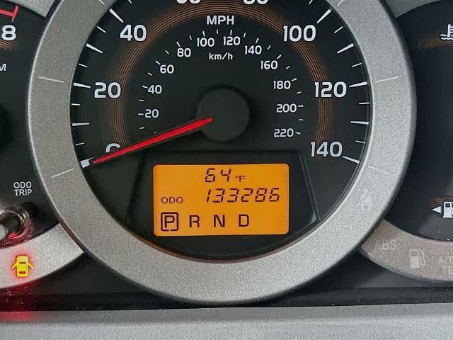 Toyota RAV4 Base 2010