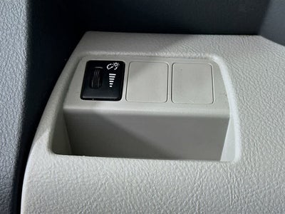 Toyota RAV4 Base 2010