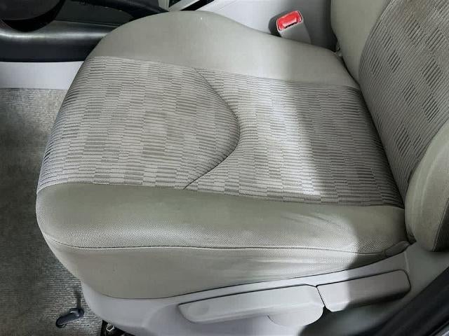 Toyota RAV4 Base 2010