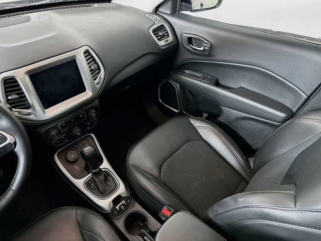 Jeep Compass Latitude 2019