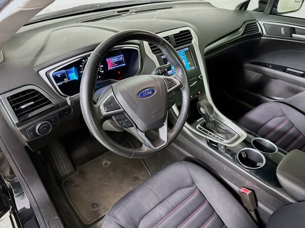 Ford Fusion SE 2013