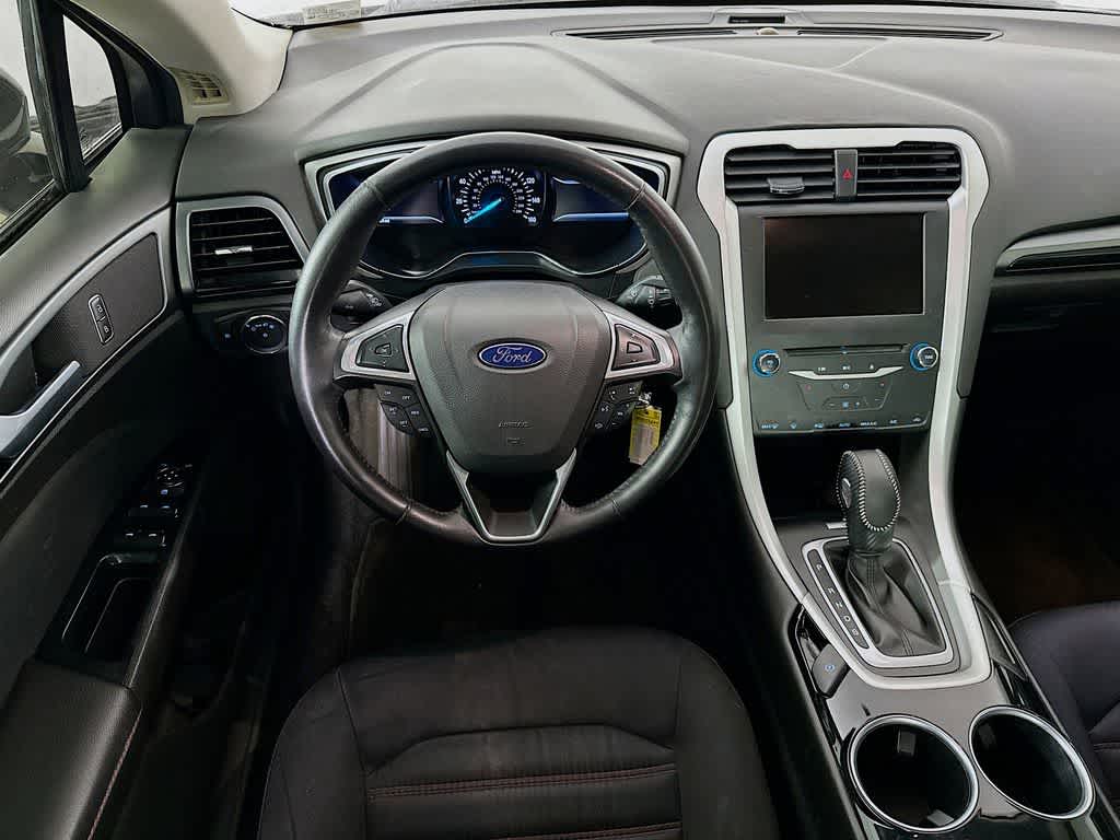 Ford Fusion SE 2013