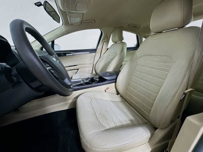Ford Fusion SE 2016