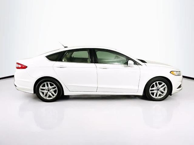 Ford Fusion SE 2016