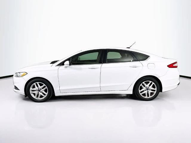 Ford Fusion SE 2016