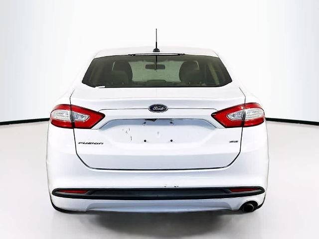 Ford Fusion SE 2016