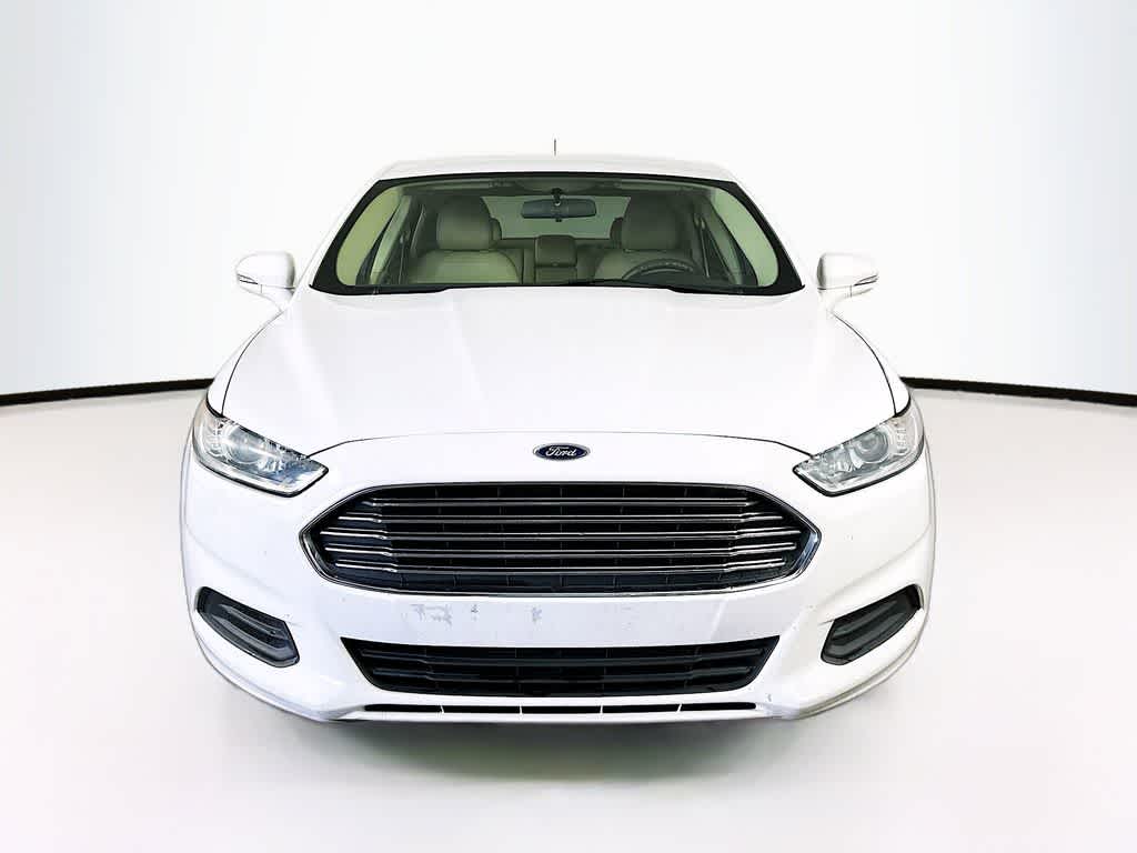 Ford Fusion SE 2016