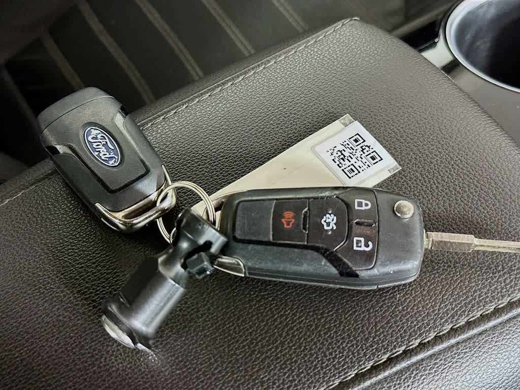 Ford Fusion Hybrid SE Hybrid 2014