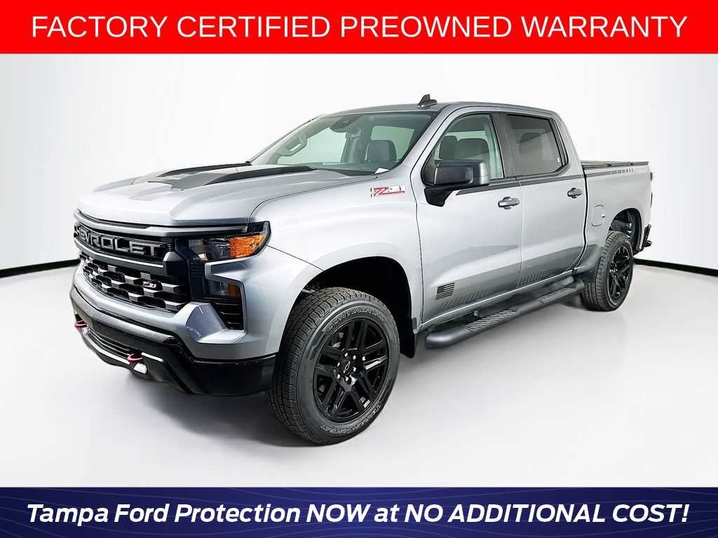 Chevrolet Silverado 1500 Custom Trail Boss 2024