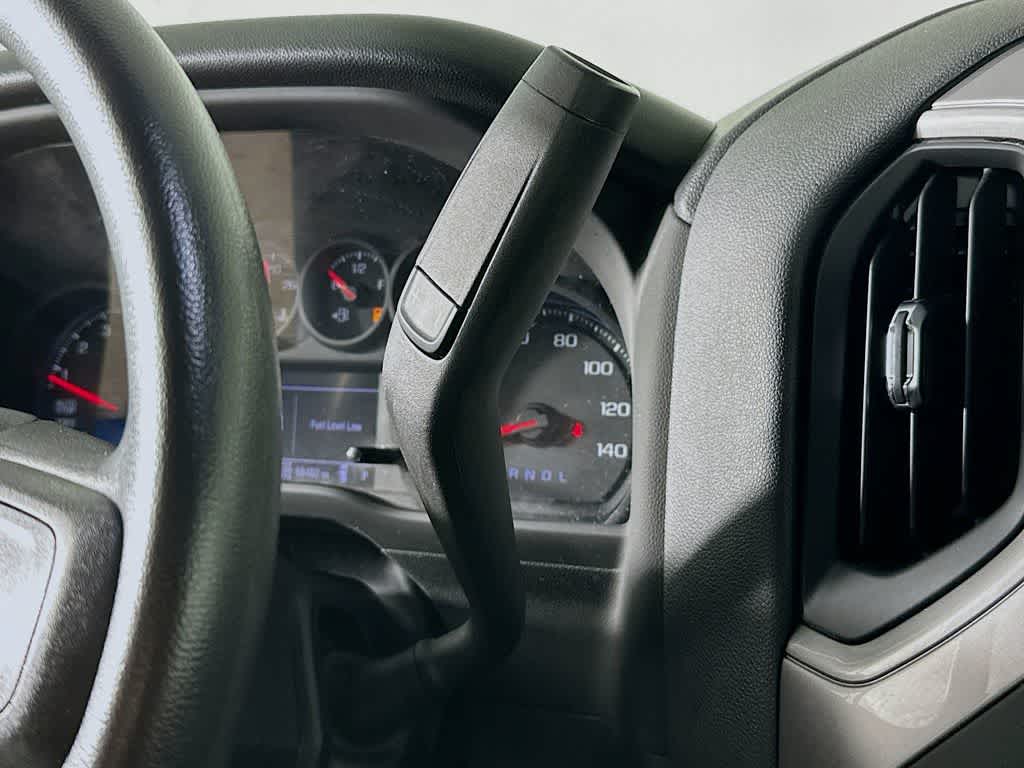 Chevrolet Silverado 1500 Custom Trail Boss 2024