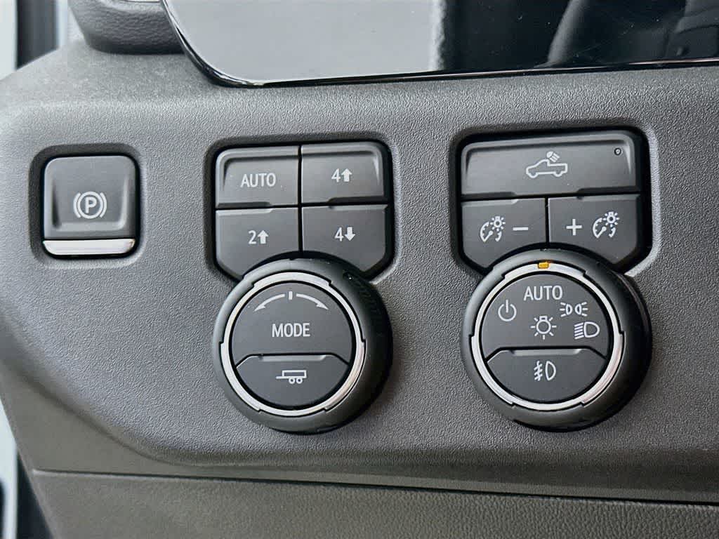 Chevrolet Silverado 1500 LT Trail Boss 2024