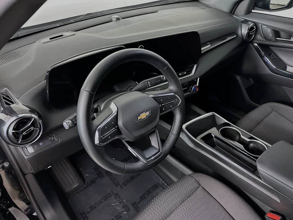 Chevrolet Equinox LT con tracción delantera, 2025