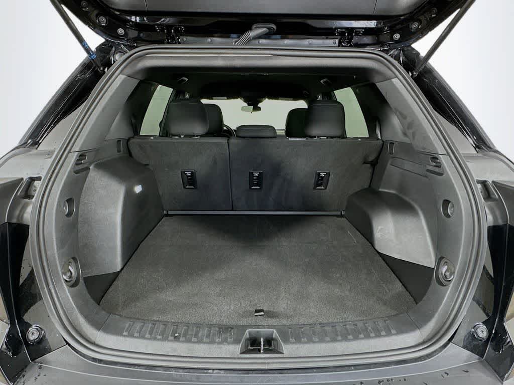 Chevrolet Equinox LT con tracción delantera, 2025