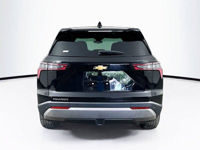 Chevrolet Equinox LT con tracción delantera, 2025