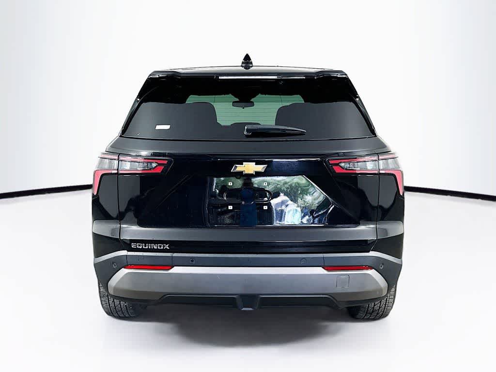 Chevrolet Equinox LT con tracción delantera, 2025