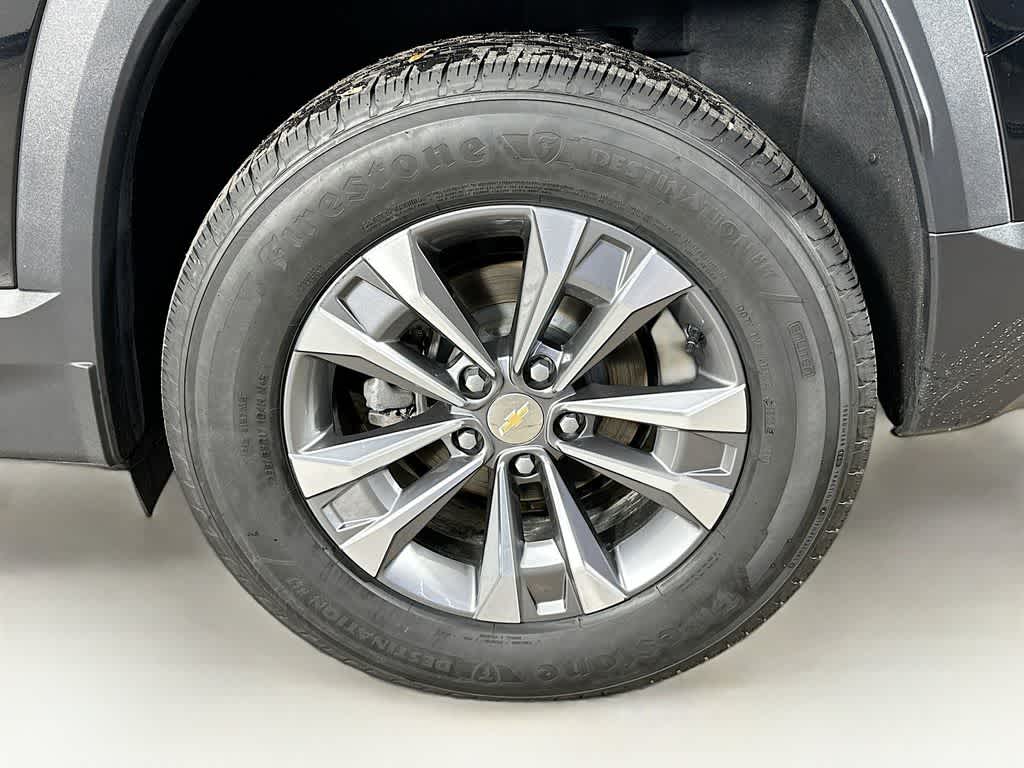 Chevrolet Equinox LT con tracción delantera, 2025
