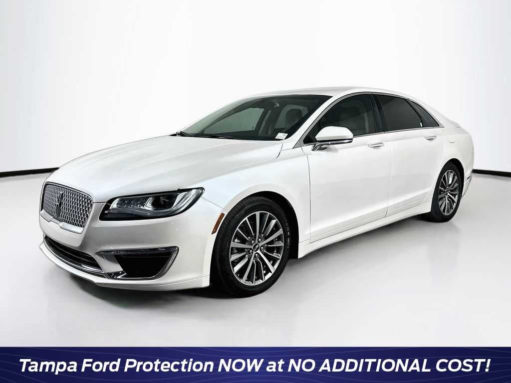 Lincoln MKZ Hybrid 2020, versión básica