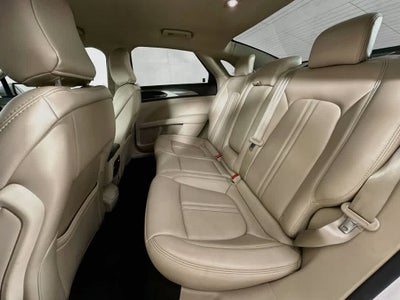 Lincoln MKZ Hybrid 2020, versión básica