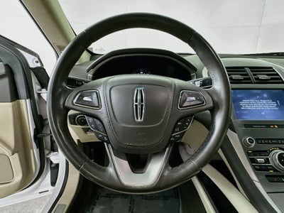 Lincoln MKZ Hybrid 2020, versión básica