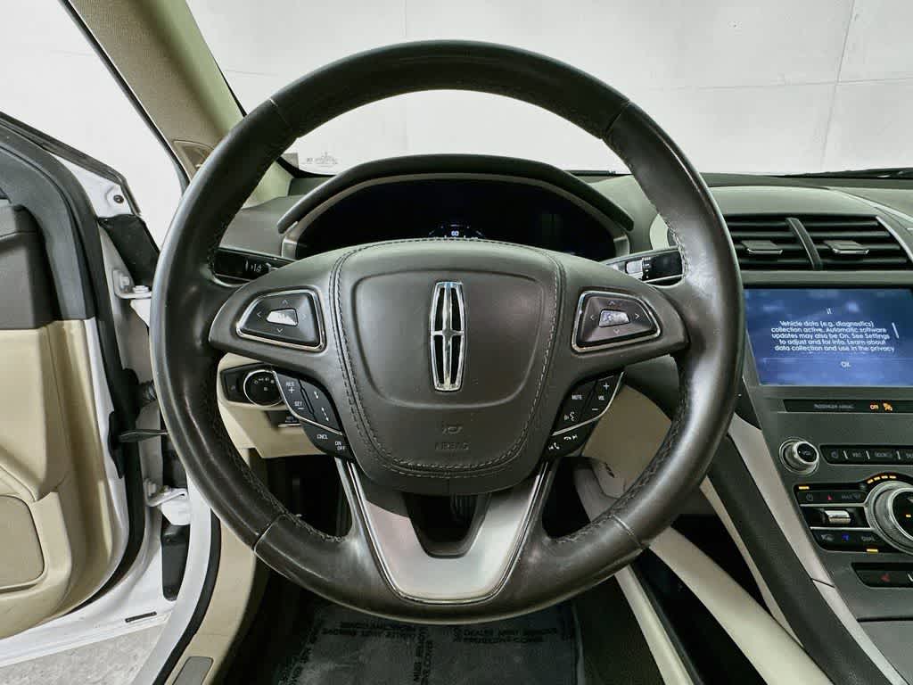 Lincoln MKZ Hybrid 2020, versión básica