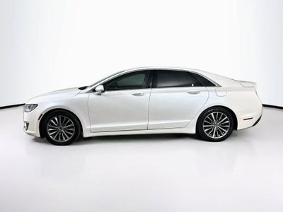 Lincoln MKZ Hybrid 2020, versión básica