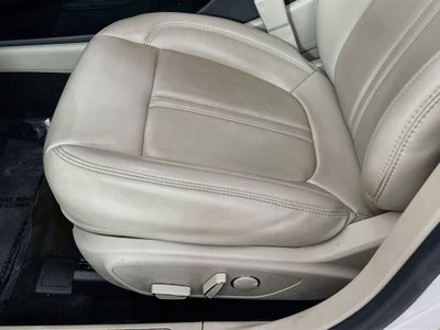 Lincoln MKZ Hybrid 2020, versión básica