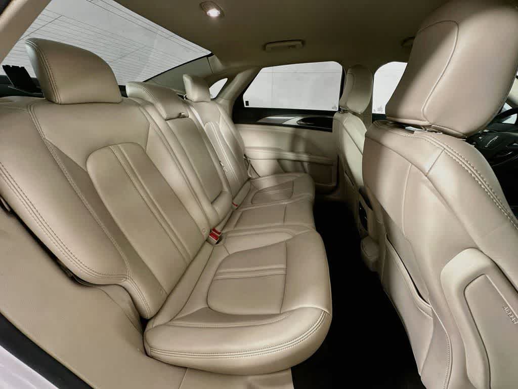 Lincoln MKZ Hybrid 2020, versión básica