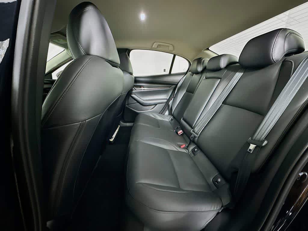 Mazda Mazda3 Sedán Select 2021