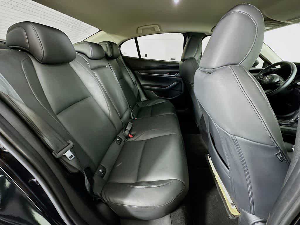 Mazda Mazda3 Sedán Select 2021