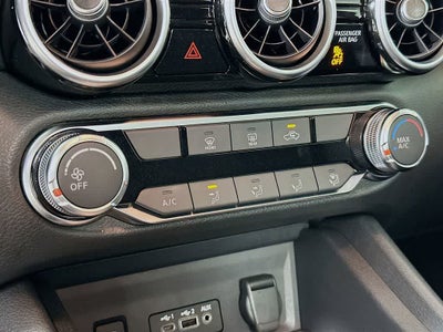 Nissan Sentra SV 2024