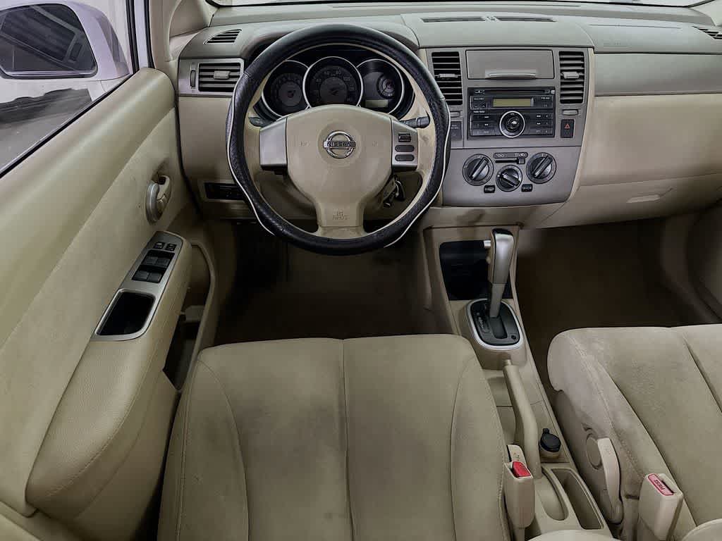 Nissan Versa 1.8 S de 2009
