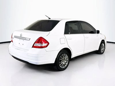 Nissan Versa 1.8 S de 2009