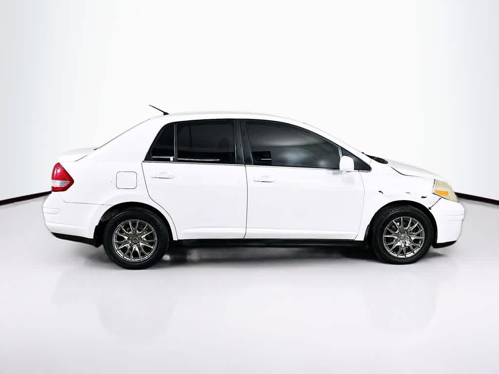 Nissan Versa 1.8 S de 2009