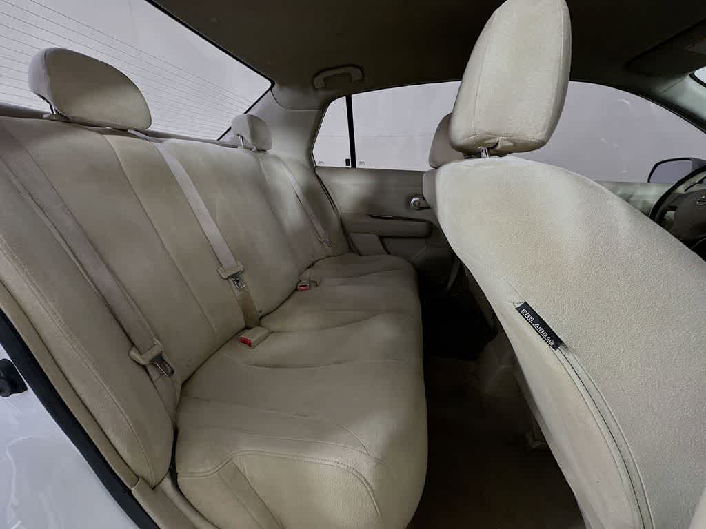 Nissan Versa 1.8 S de 2009