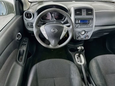 Nissan Versa SV 2015