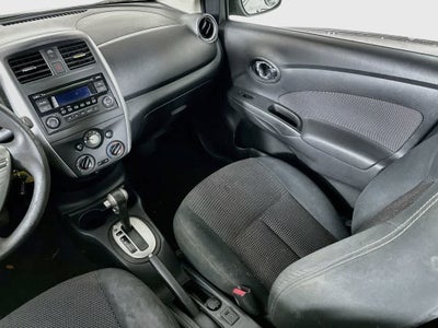 Nissan Versa SV 2015