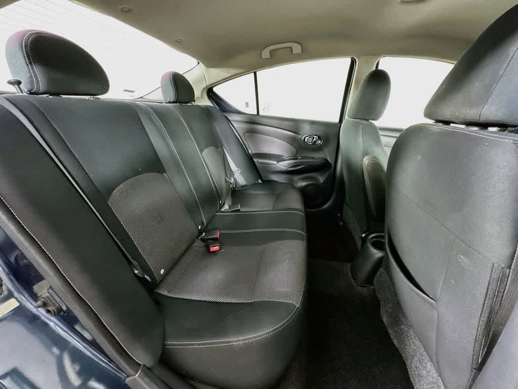 Nissan Versa SV 2015