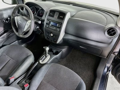 Nissan Versa SV 2015