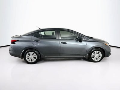Nissan Versa S 2022