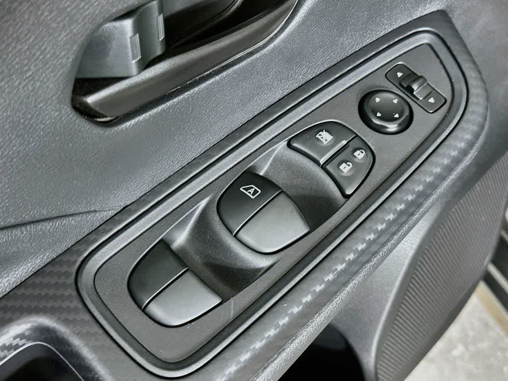 Nissan Versa S 2022