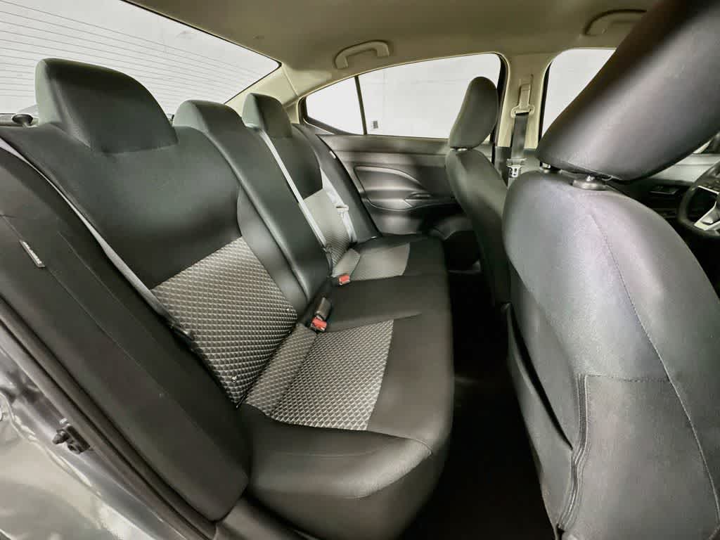 Nissan Versa S 2022