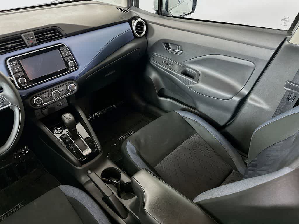 2023 Nissan Versa SV