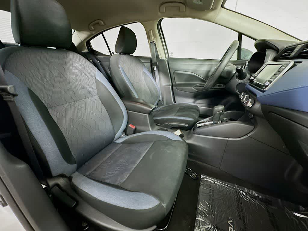 2023 Nissan Versa SV